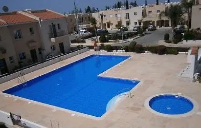Retreat شقة